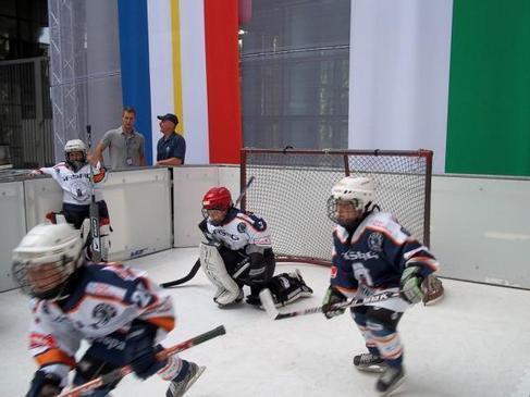 mobile Eisfläche, Eishockeyfläche, Kunsteisbahn, Kunststoffeisbahn, Eislaufbahn mieten