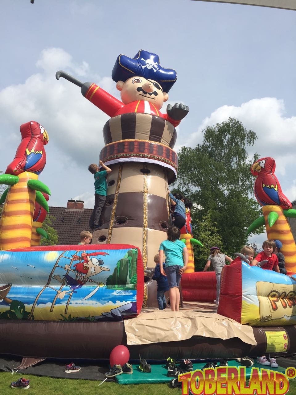 Kletter – Piratenturm mieten bei TOBERLAND