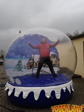 XXL Schneekugel aufblasbar mieten bei TOBERLAND