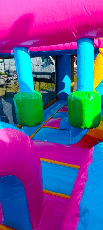 Einhorn Deluxe SUPER mit Wasserbecken mieten bei TOBERLAND