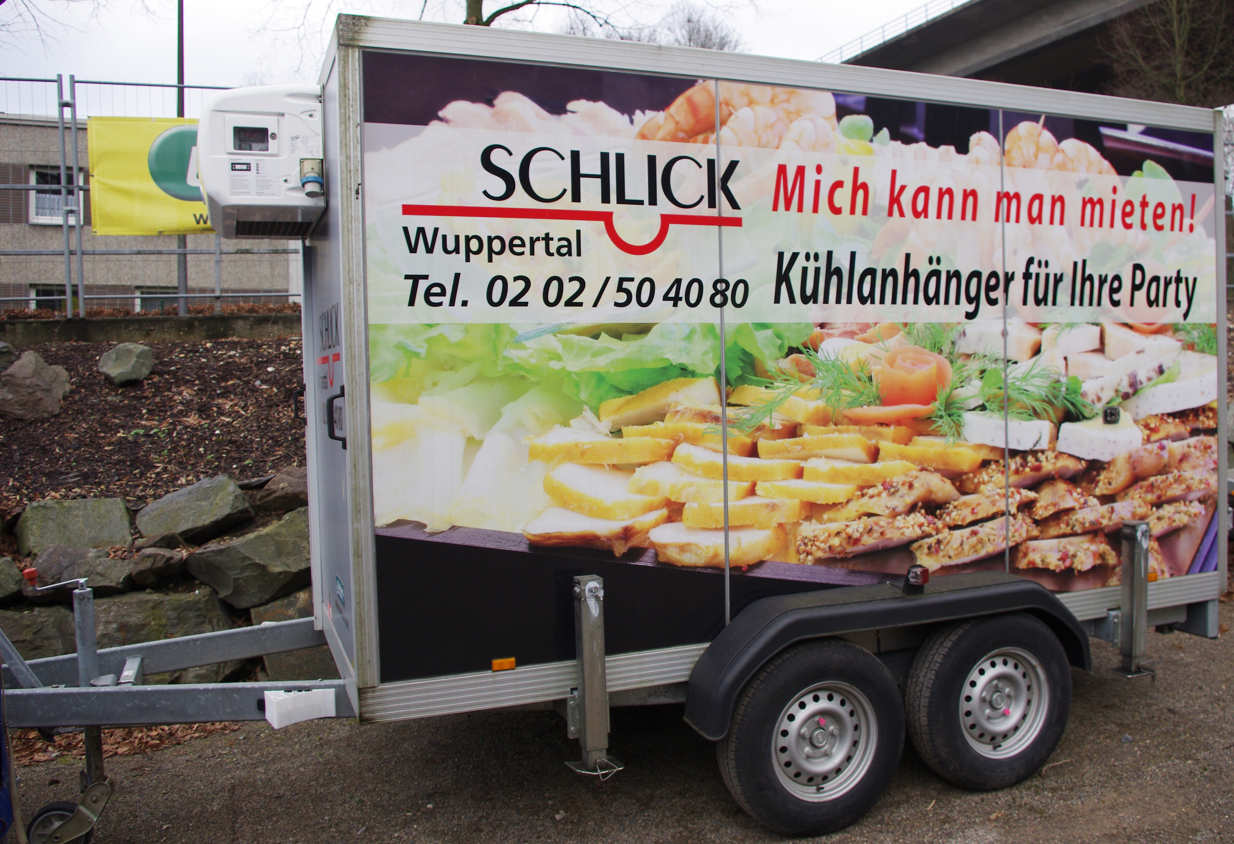 Mietanhaenger Gruppe N (3000 kg) Kühlkoffer bis +6 °C, 340 x 175 x 190 cm mieten mieten