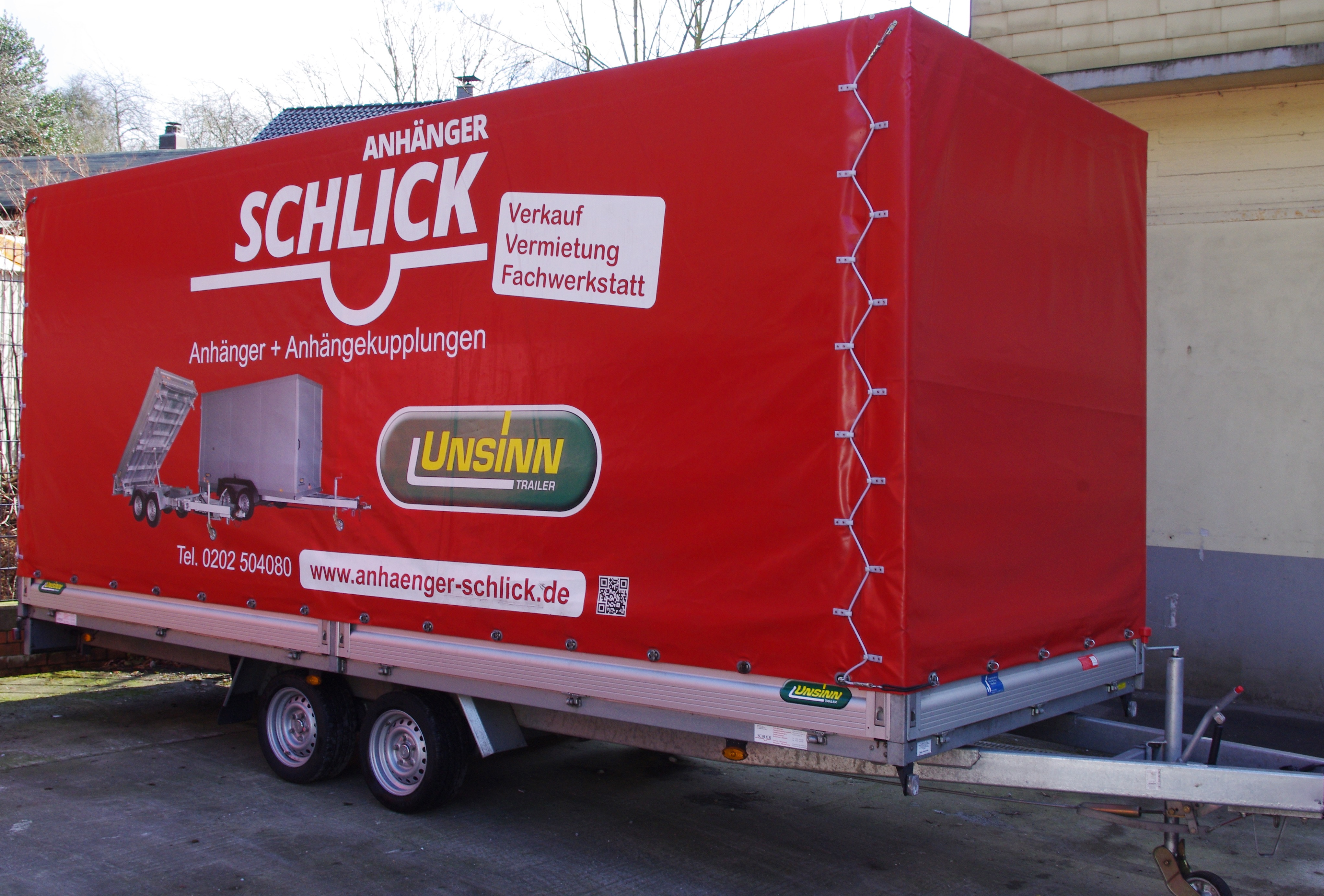 Mietanhaenger Gruppe M (3500 kg) Hochplane, 546 x 204 x 220 cm mieten bei Anhänger-Schlick
