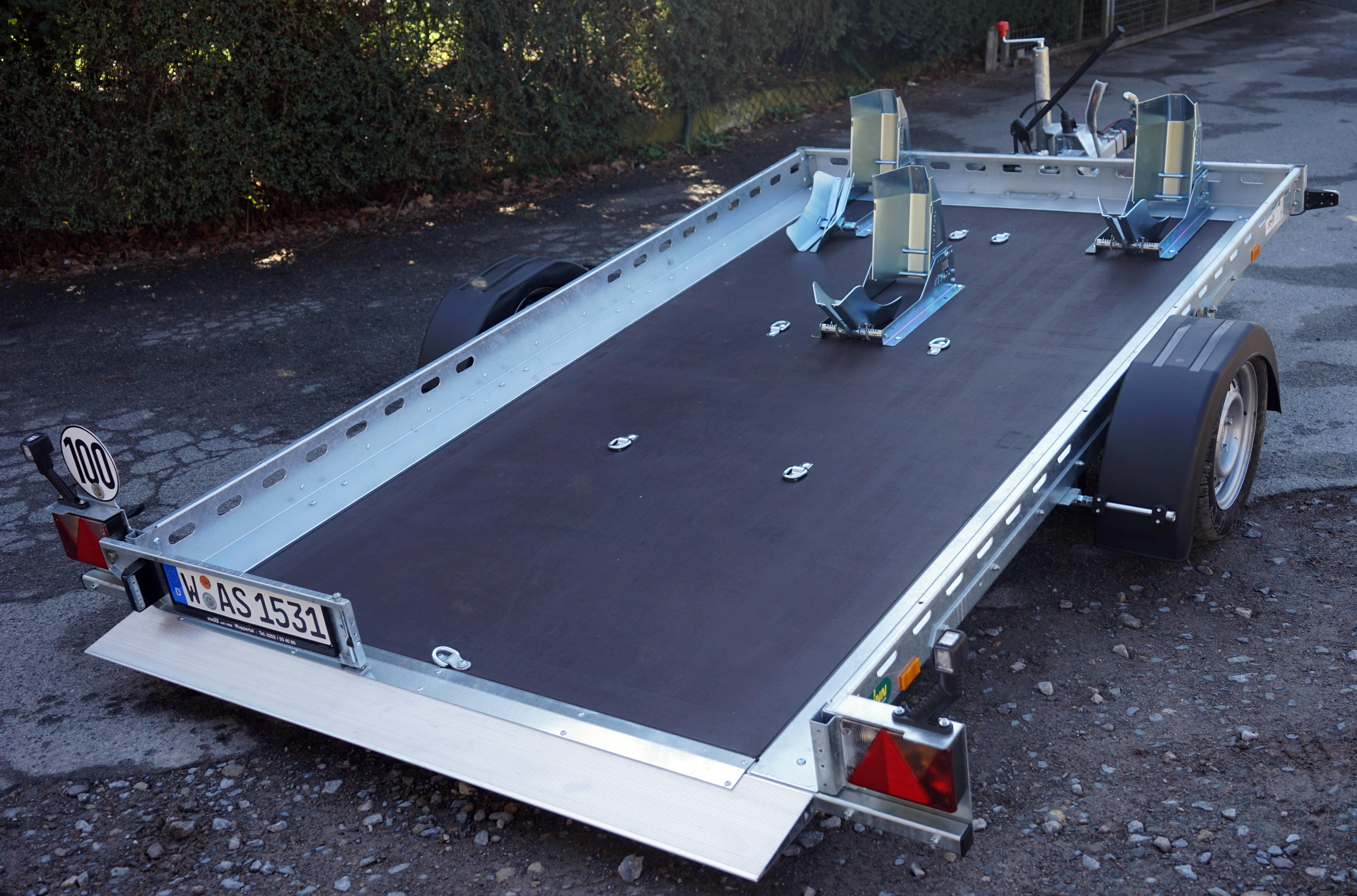 Mietanhaenger Gruppe Q (1500 kg) Absenker Motorradtransporter 100 km/h, 3 mieten mieten