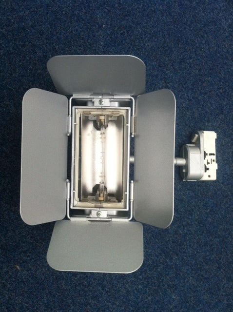 Halogen-Fluter 300 Watt mieten – Hoffmeister, silber – 2