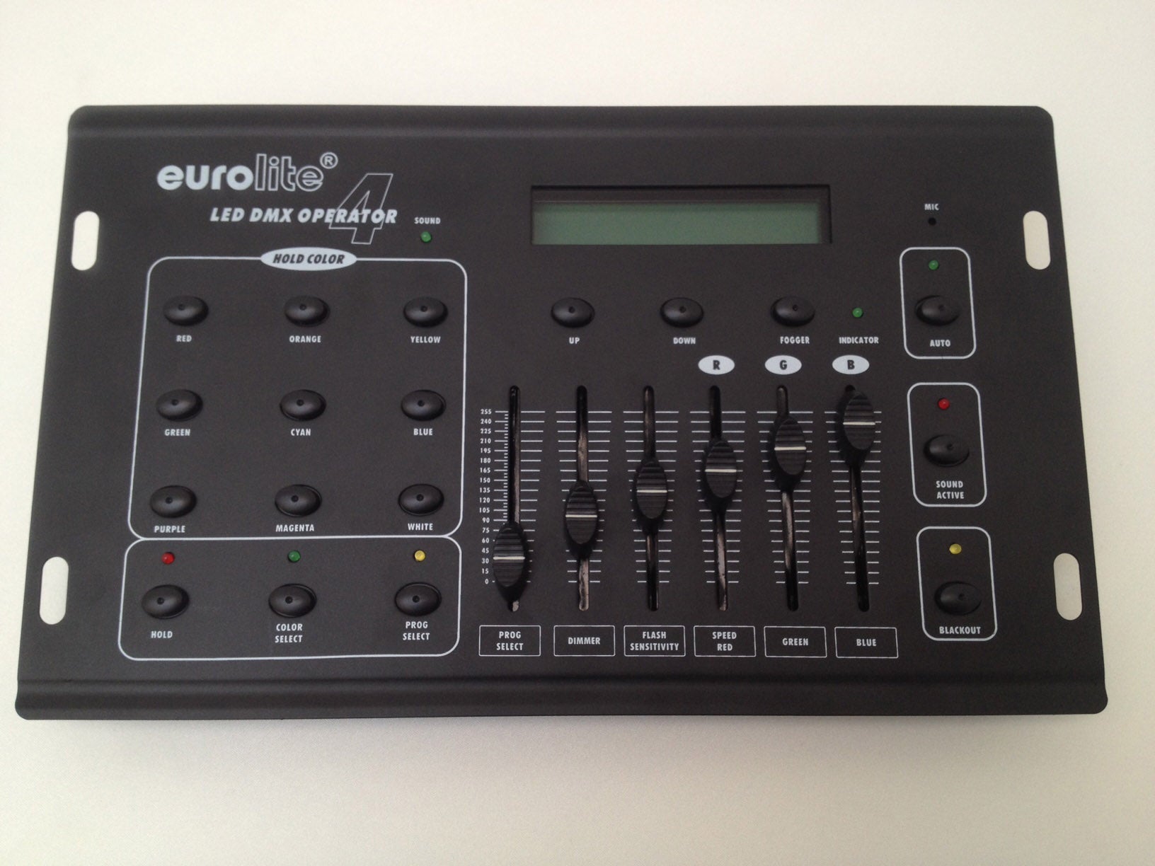 LED-Lichtpaket Eurolite mieten – DMX Operator + Lichtorgel für Partys & Events – 2