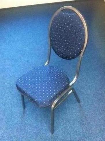Bankettstuhl mieten – elegant für jeden Anlass