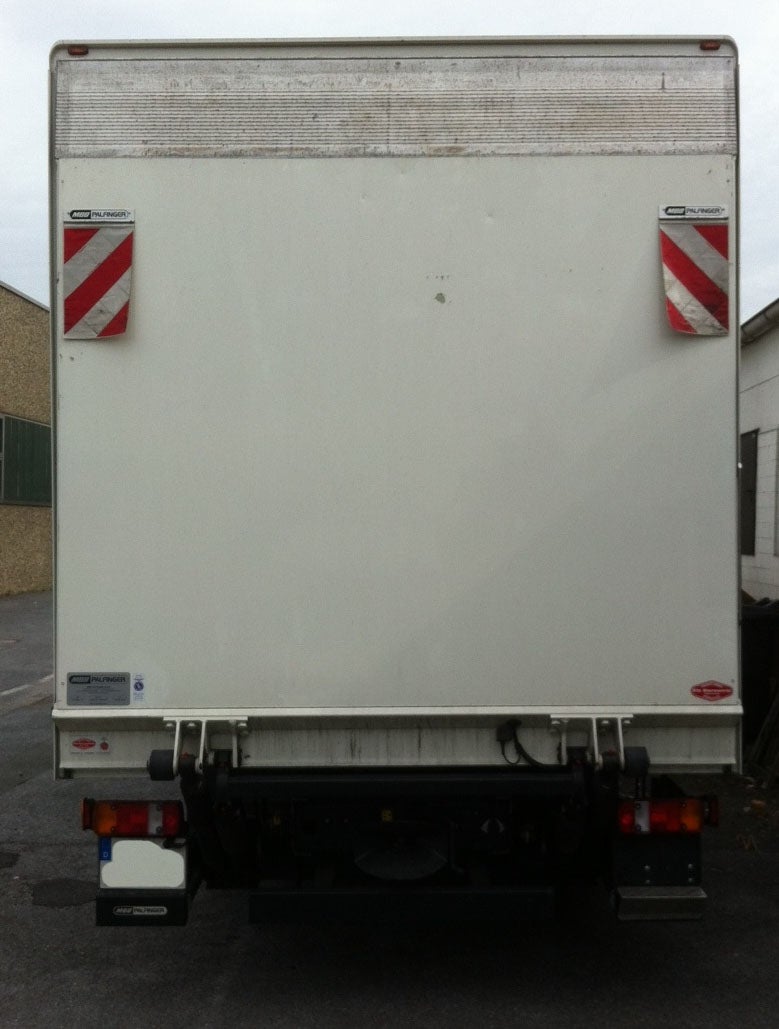 MAN 7,5 t Lkw mit Fahrer mieten – Koffer mit Hebebühne & AHK – 3