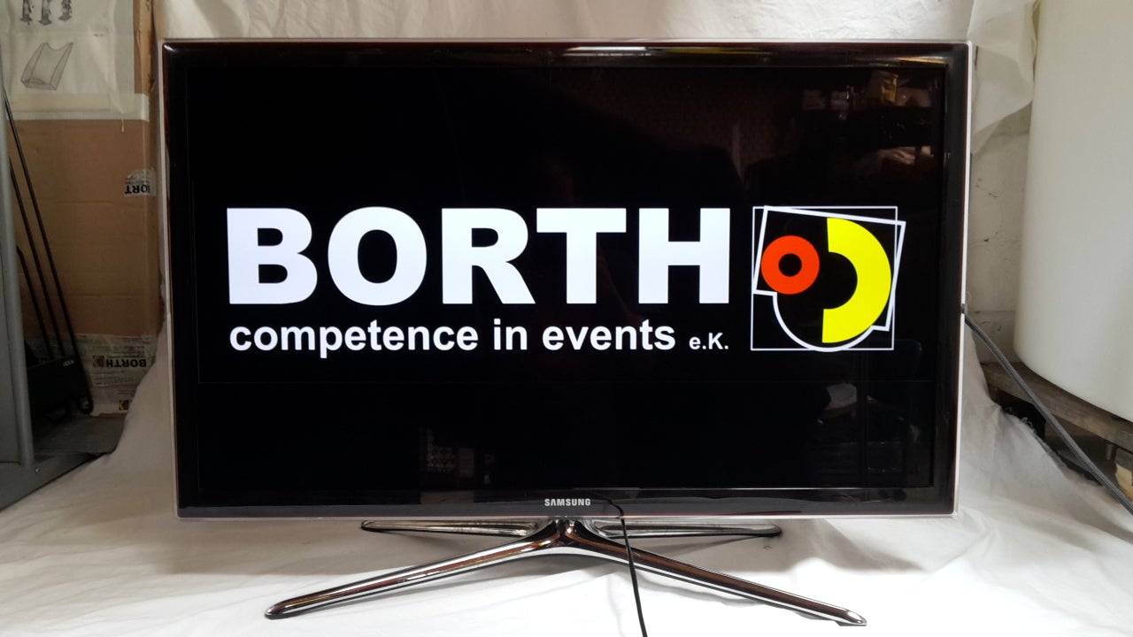 60 Zoll Monitor / Bildschirm HD mieten – 16:9, vielseitige Anschlüsse