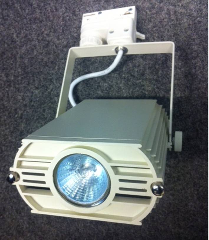Scheinwerfer EuroMirror mieten – Halogenleuchte für MR 16, bis 50 W