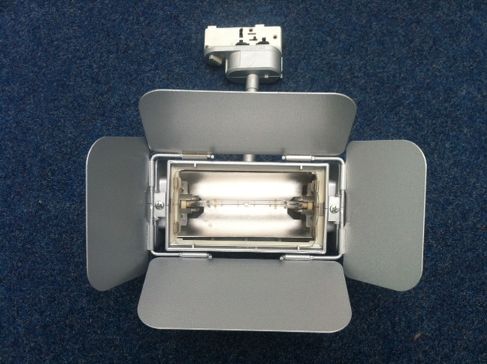 Halogen-Fluter 300 Watt mieten – Hoffmeister, silber – 2