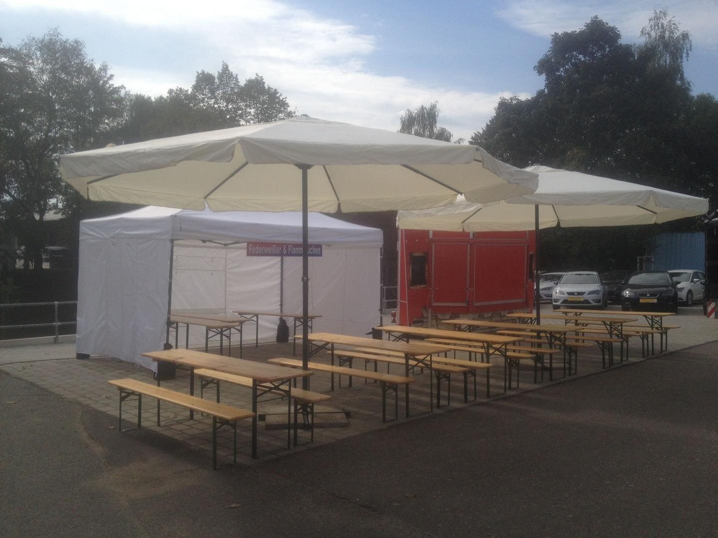 Schirm / Sonnenschirm Weiß beige d=5m mieten in Chemnitz – Eventmöbel