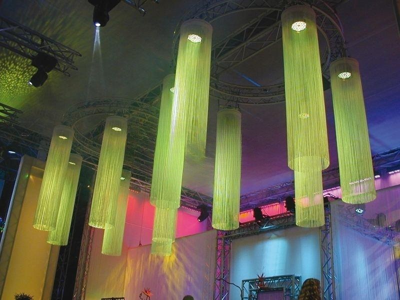 Fadenvorhang 2,5m mit Halterung mieten in Chemnitz – Eventtechnik