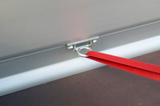 PKW-Anhänger ohne Plane mieten – Größe M, gebremst, 1.300 kg, 100 km/h, ohne BE – 2