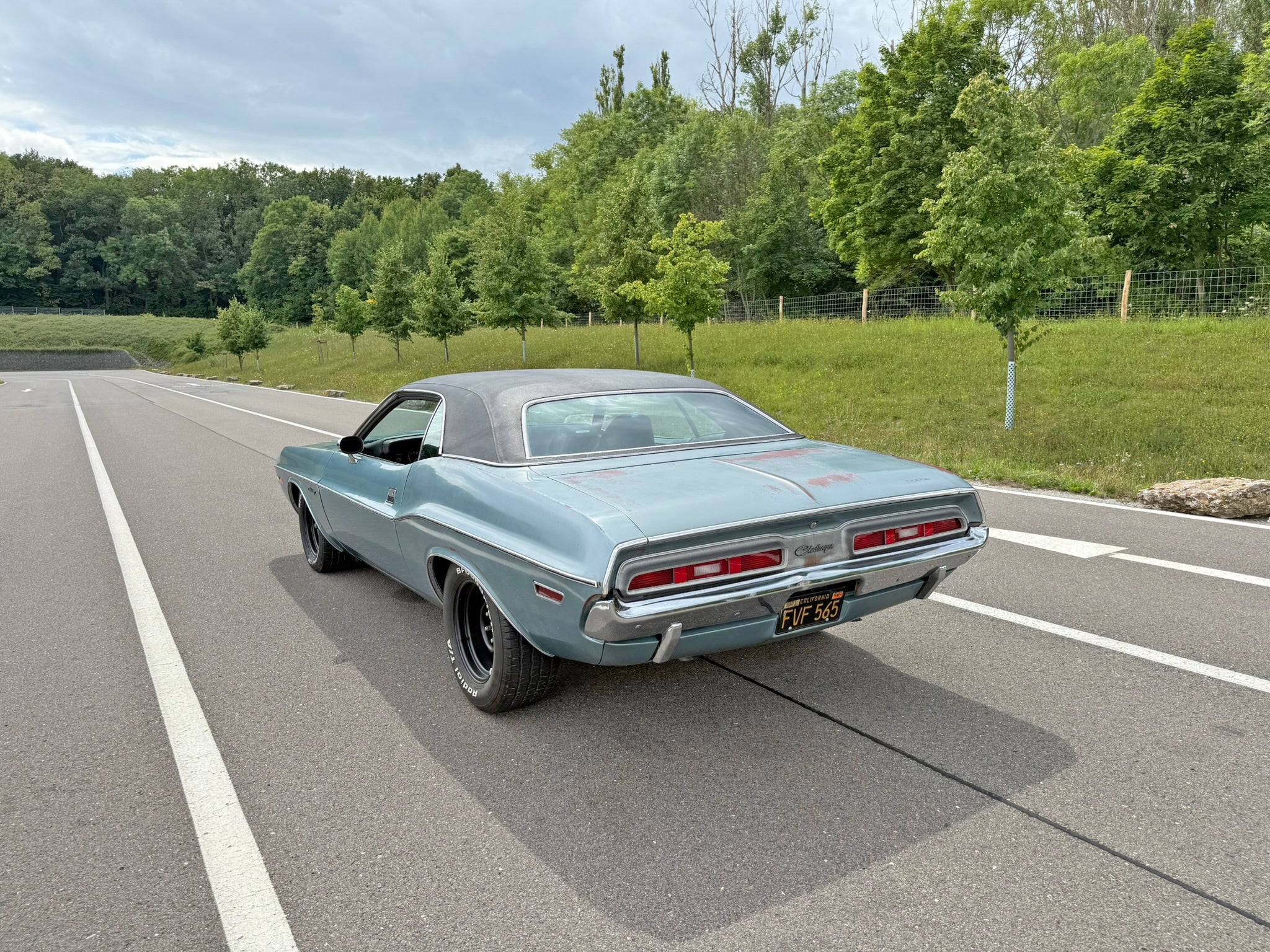 Dodge Challenger 1971 mieten – V8 Muscle-Car im Patina-Look – 4