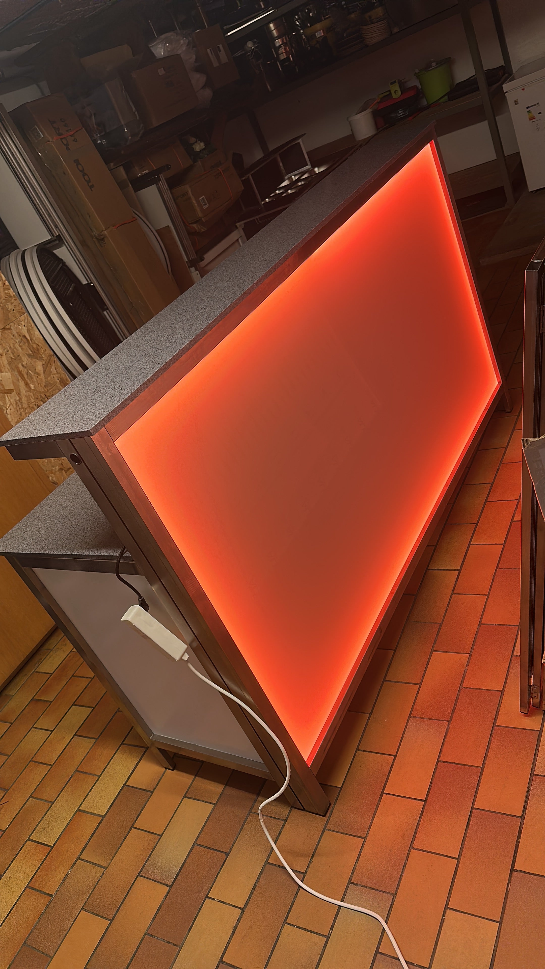 LED Theke mieten – Klapp-Theke / Mobile Gastro-Theke / DJ-Tisch, bis 4 Stück – 2