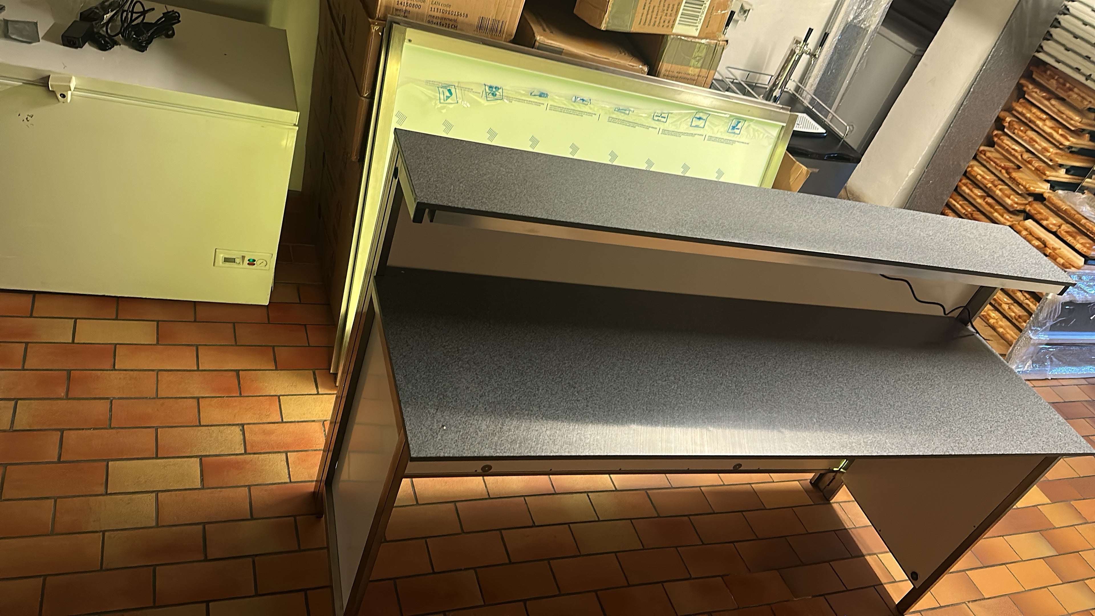 LED Theke mieten – Klapp-Theke / Mobile Gastro-Theke / DJ-Tisch, bis 4 Stück – 3