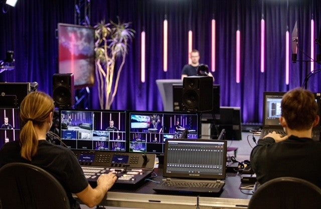 4K Streaming- & Broadcast-Studio mieten – mobil für Webinare & Konferenzen – 4