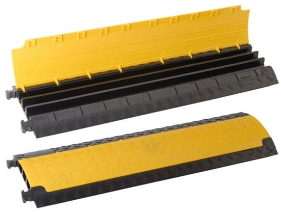 Defender MINI Kabelbrücke 1 m mieten – 3-Kanal-Kabelschutz, Defender