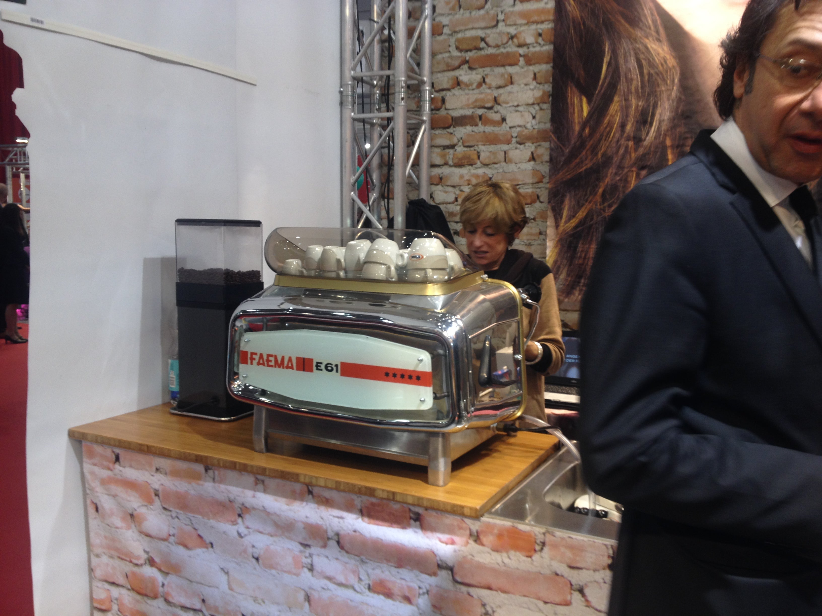 Faema E61 2-gruppig mieten – Profi-Espressomaschine für Messe in Düsseldorf & Köln