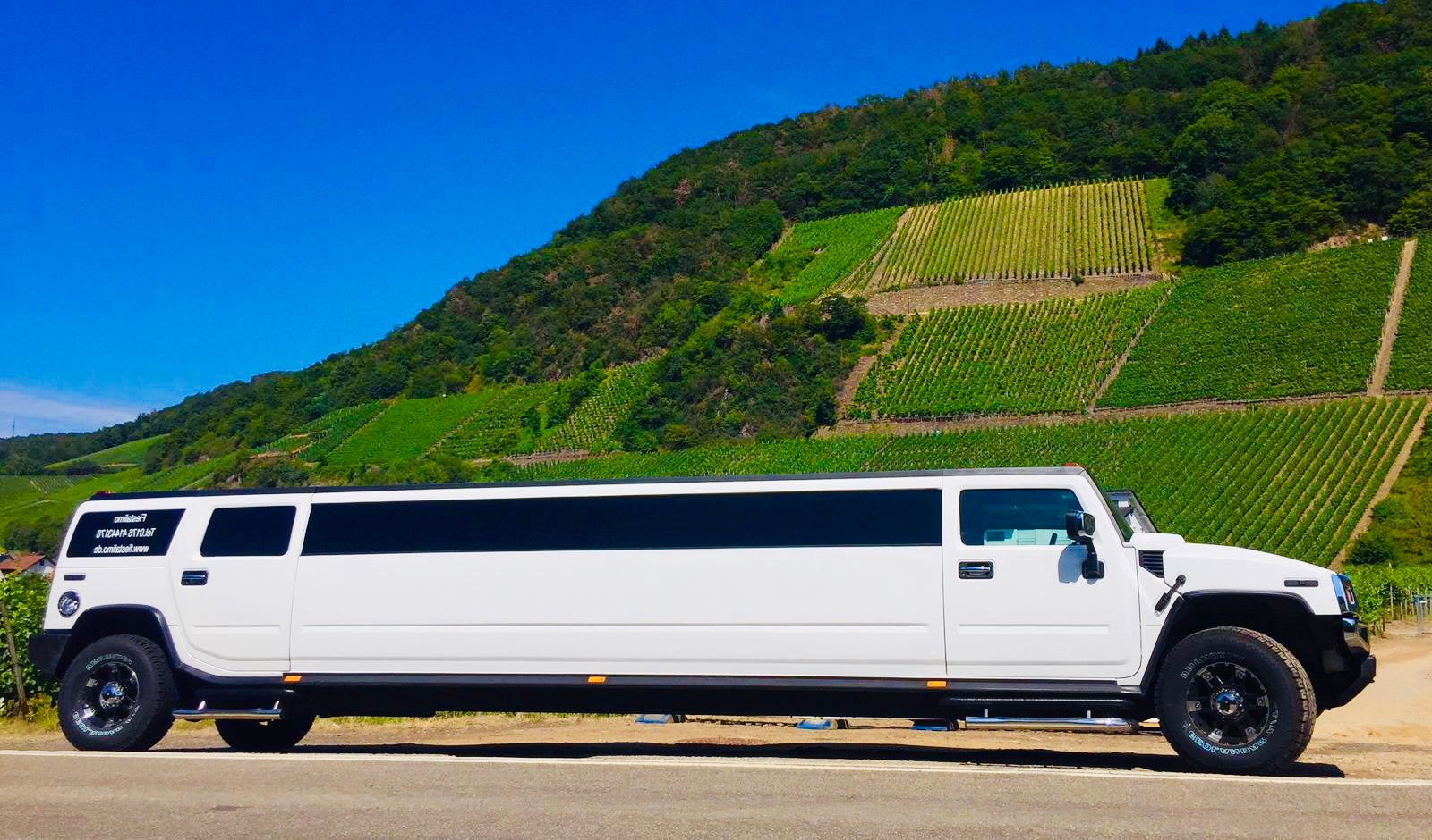 Stretchlimousine mieten – Lincoln Town Car Weiß & Chrysler für Ihren Anlass