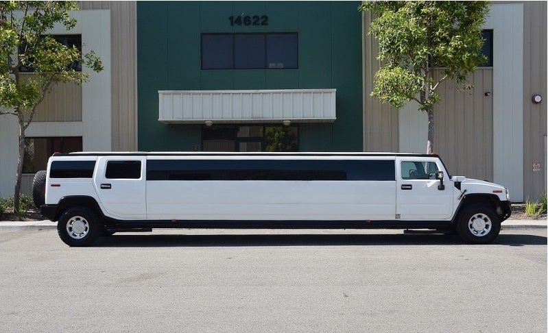 Hummer H2 Stretchlimousine in Weiß mieten – Köln, Bonn, Düsseldorf & ganz NRW – 3
