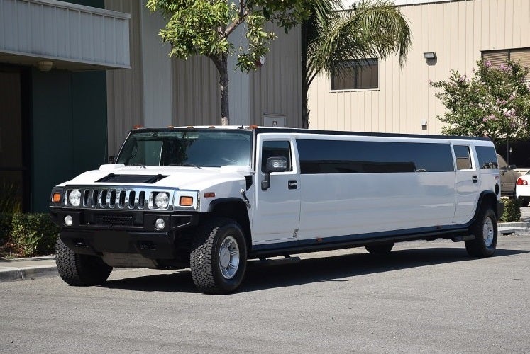 Hummer H2 Stretchlimousine in Weiß mieten – Köln, Bonn, Düsseldorf & ganz NRW – 2