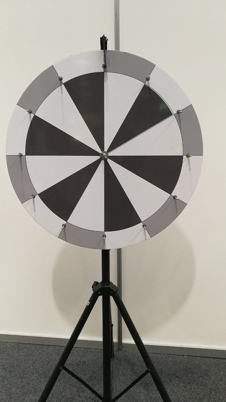 Glücksrad mieten – Durchmesser 80 cm, Outdoor-tauglich inkl. Stativ