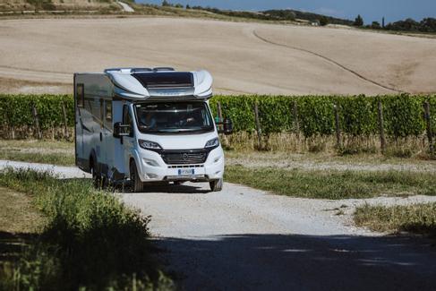 NEU  Mobilvetta KEA P 86, Automatik, Dachklima, TV/SAT, Navigation, Längsbett, uvm.