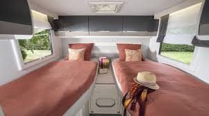 Challenger 337GA mieten – Teilintegriertes Wohnmobil mit SAT-TV, Automatik & Solar – 4