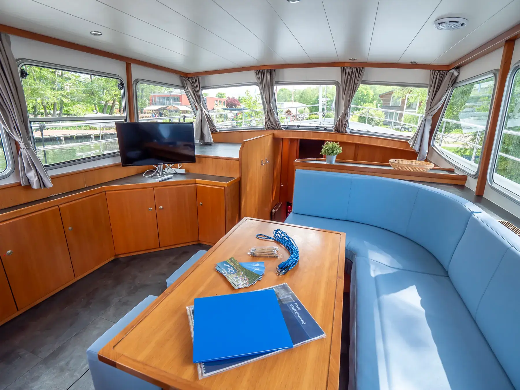 Hausboot Pedro Levanto 44 Typ 1 „Müritzeum“ mieten – 10 Personen, ab Waren (Müritz) – 2