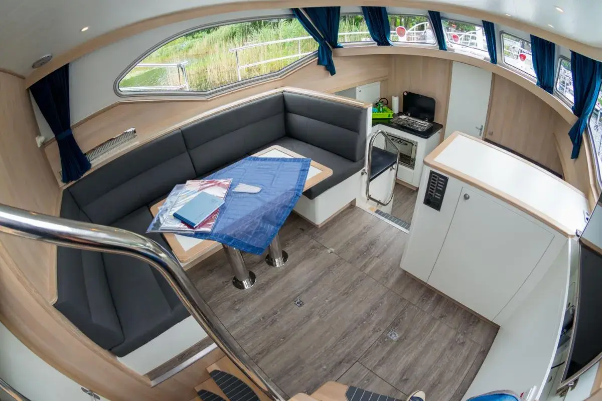 Motoryacht Schulz 40 „Johanna“ mieten – 4 Personen, ab Neukalen – 2