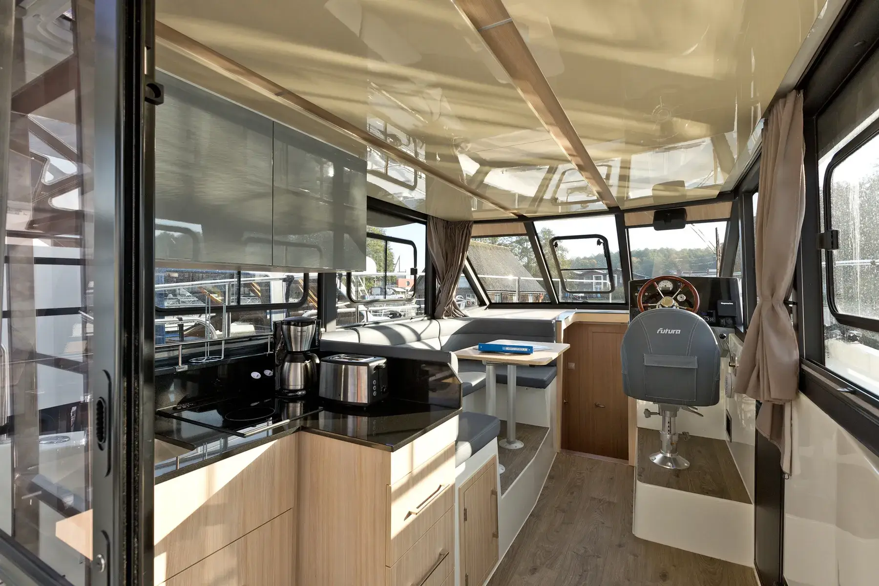 Hausboot Futura 36 „MüritzCruiser 5“ mieten – 6 Personen, ab Waren (Müritz) – 5