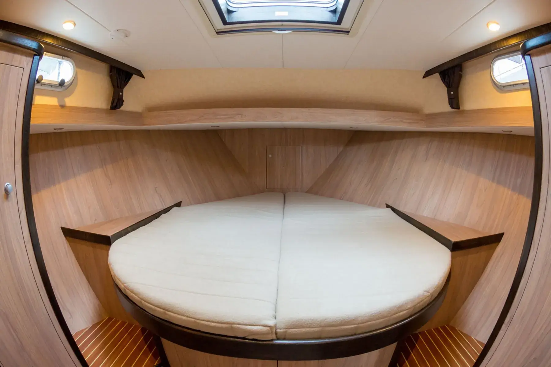 Motoryacht Gruno 41 Excellent „Madita“ mieten – 6 Personen, ab Neukalen – 5