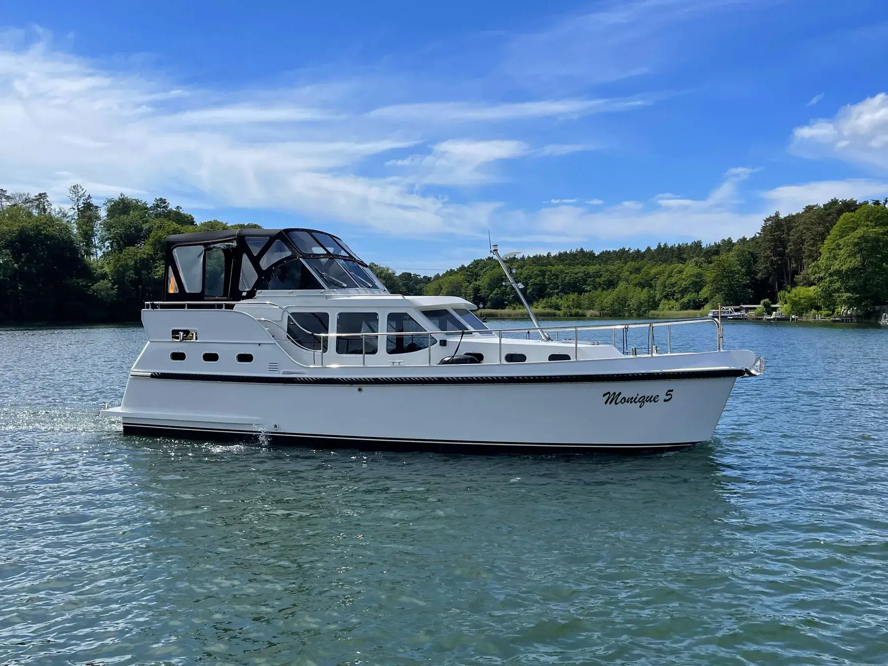 Hausboot Gruno 37 Excellent „Monique 5“ mieten – 4 Personen, ab Waren (Müritz)