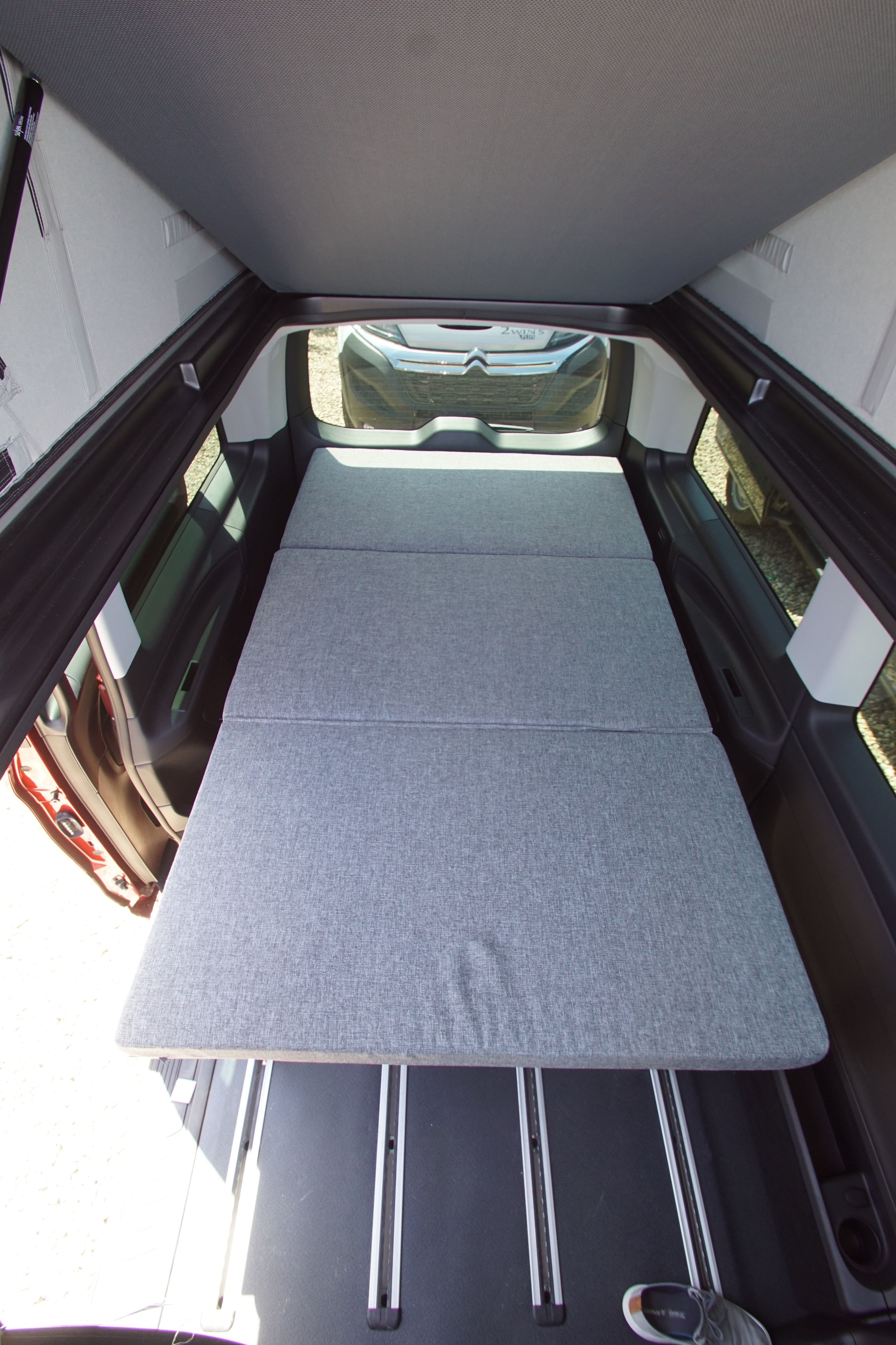 Pössl Vanstar mieten - Mercedes V-Klasse Camper-Van mit Allrad – 2