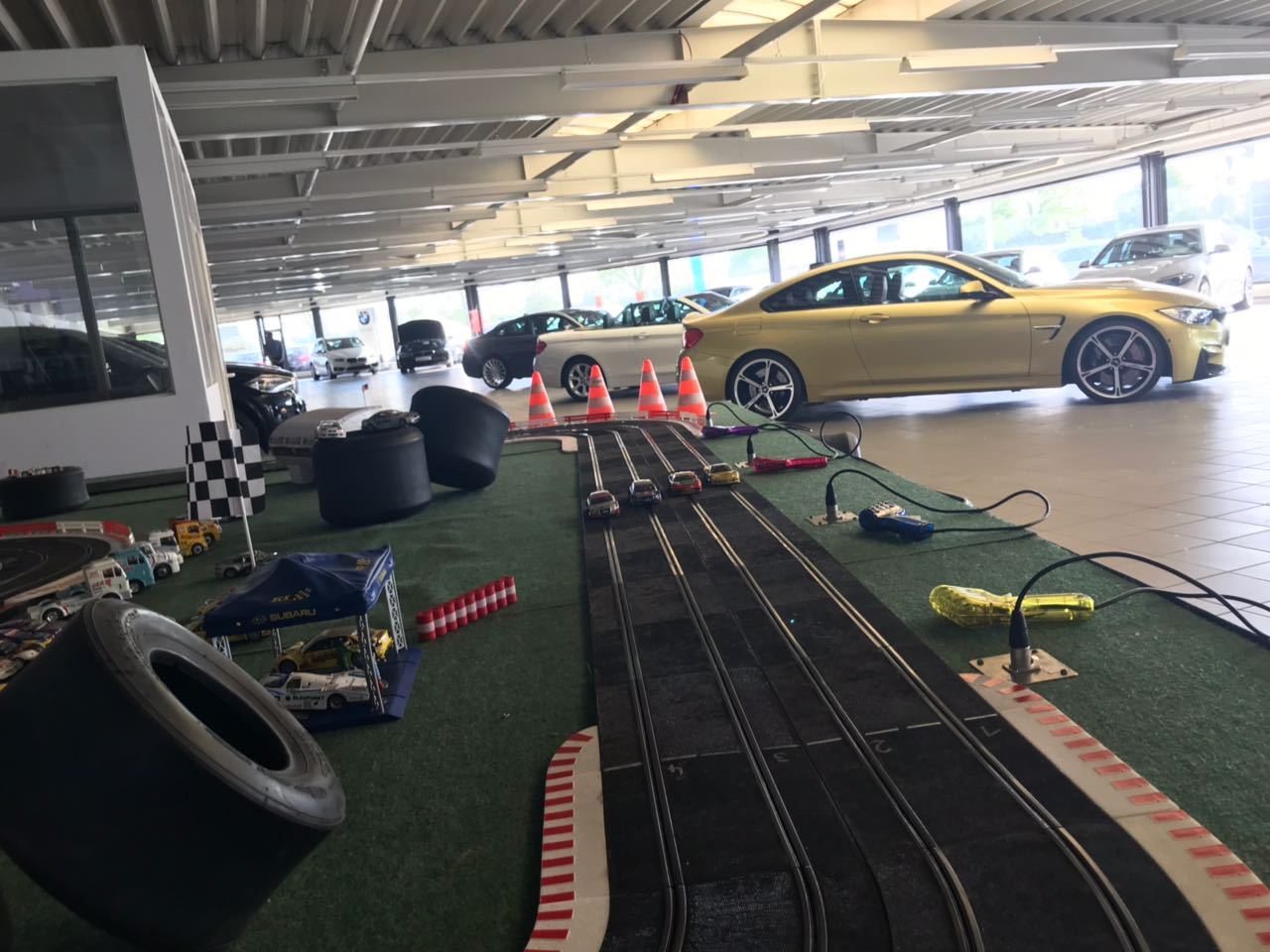Mega Rennbahn  Slotcarracing – 3