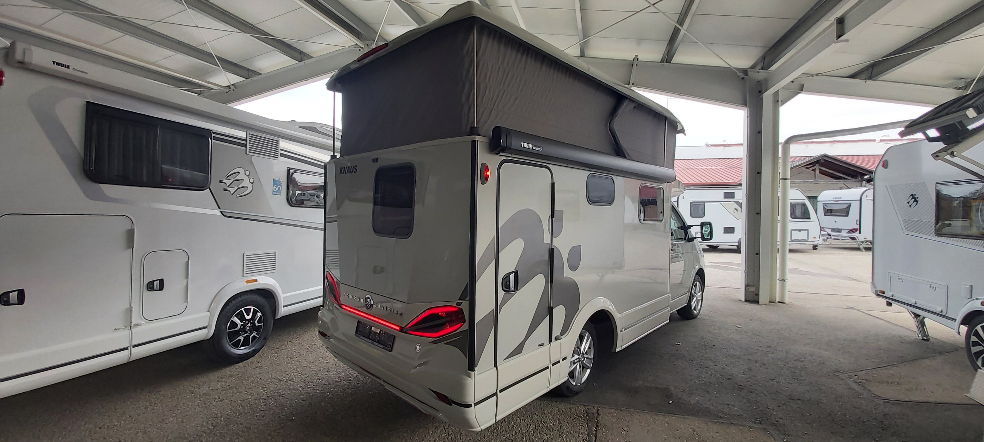 Wohnmobil Bulli mieten – Knaus Tourer CUV auf VW T6, 2 Sitze / 2 Schlafplätze – 3