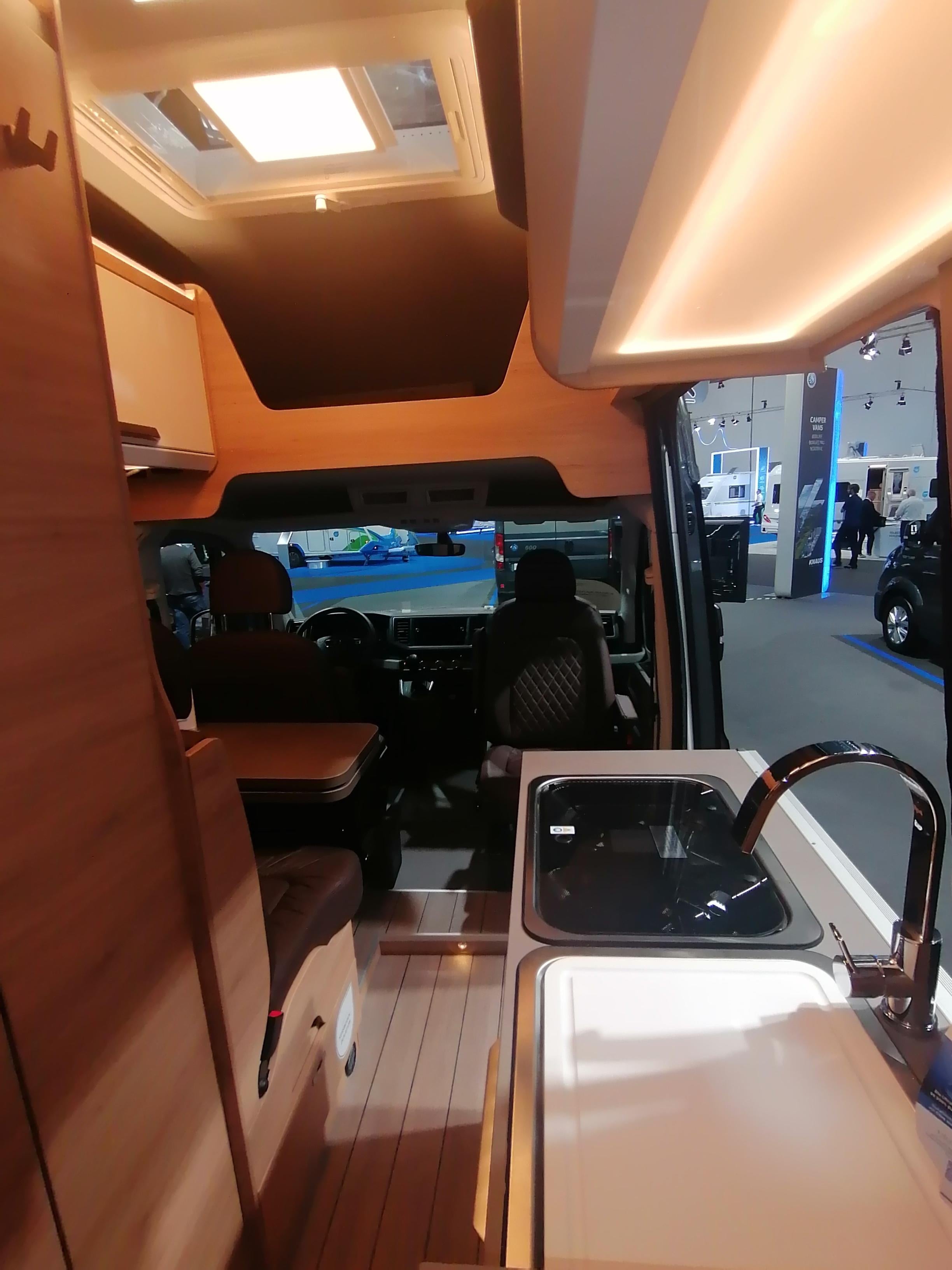 Wohnmobil mieten – Knaus BoxDrive 600 XL Kastenwagen, 4 Sitze / 2 Schlafplätze – 4