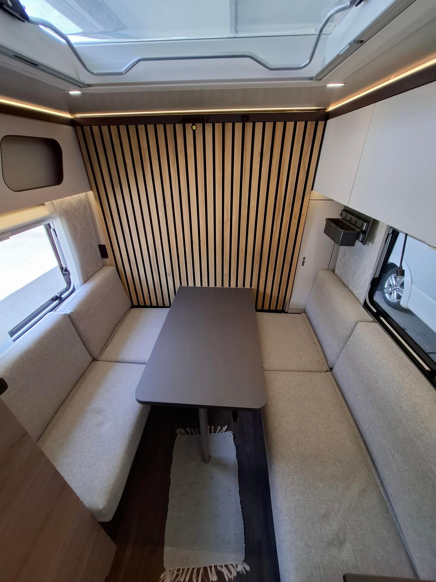 Wohnwagen mieten – Knaus Yaseo 500 DK, bis 4 Schlafplätze, inkl. Sonnensegel – 3