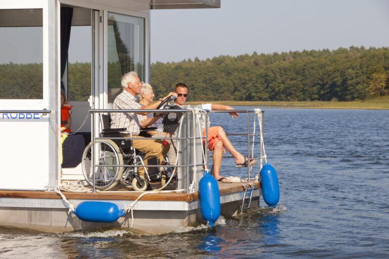 Boot Febomobil 990 – barrierefrei mieten – 3