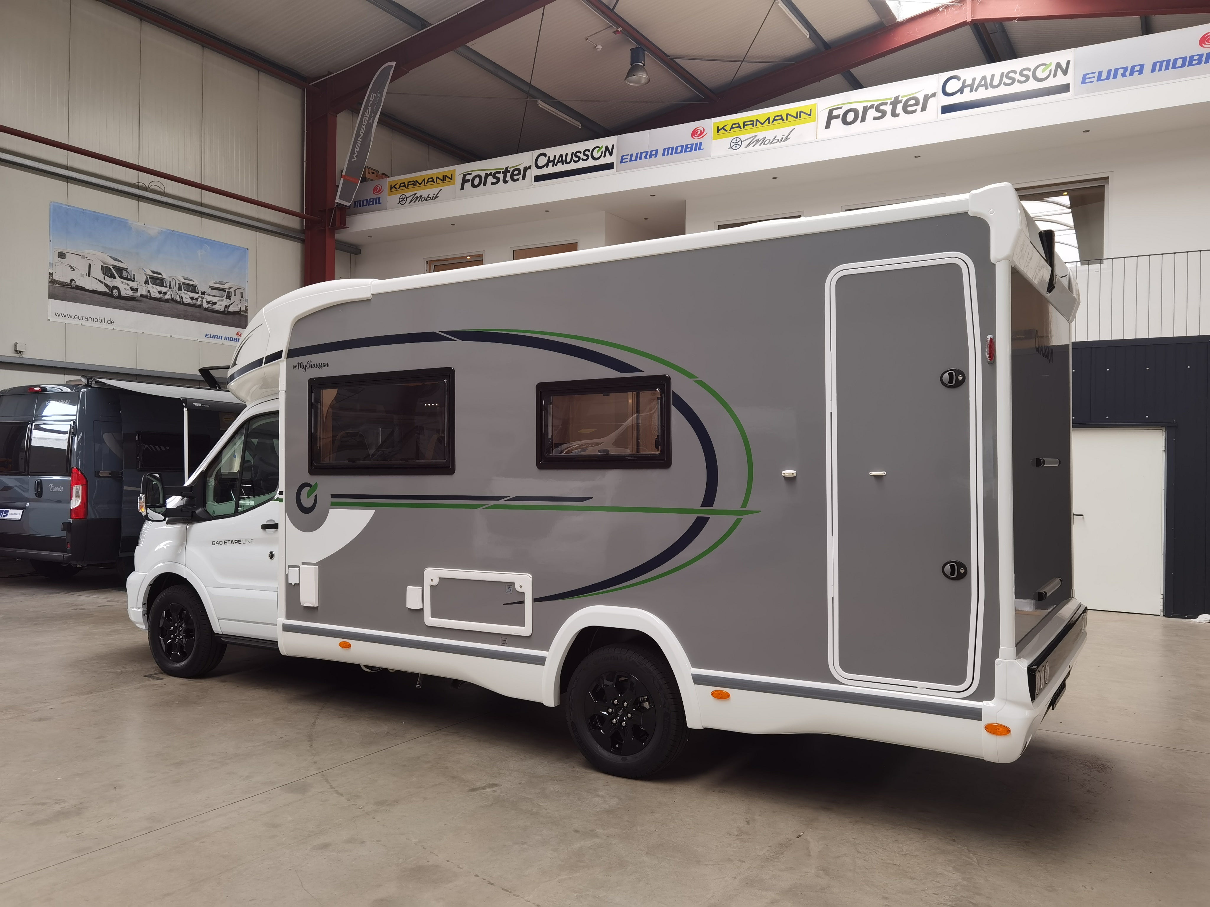 Wohnmobil Chausson T 640 mieten – teilintegriert, XXL-Dachbett, Modell 2026 – 4