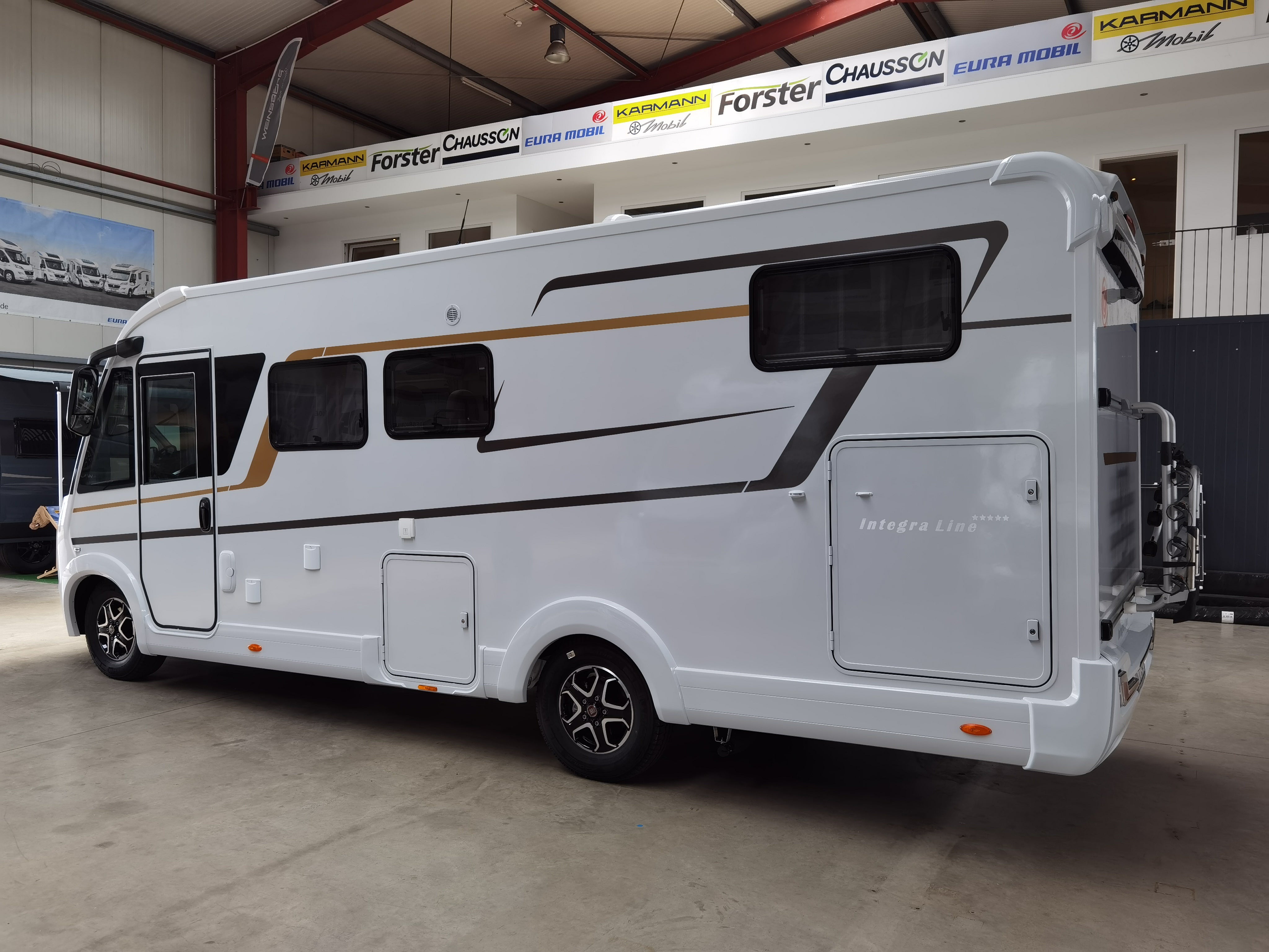Wohnmobil Eura Mobil Integra Line 720 EB mieten – Liner, Modell 2026 – 4