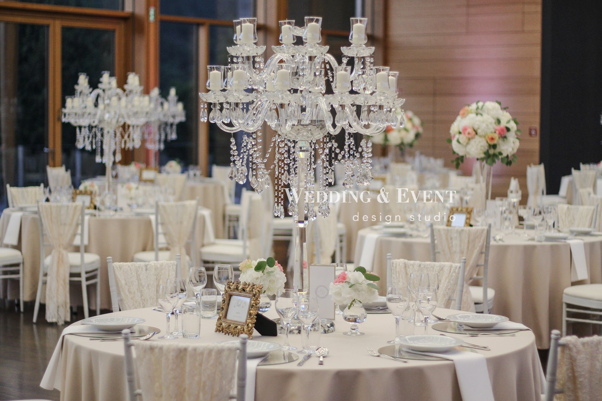 17-Arm Kristall-Kerzenständer DAUPHINE mieten - 110 cm inkl. Glasaufsatz, Hochzeit Event