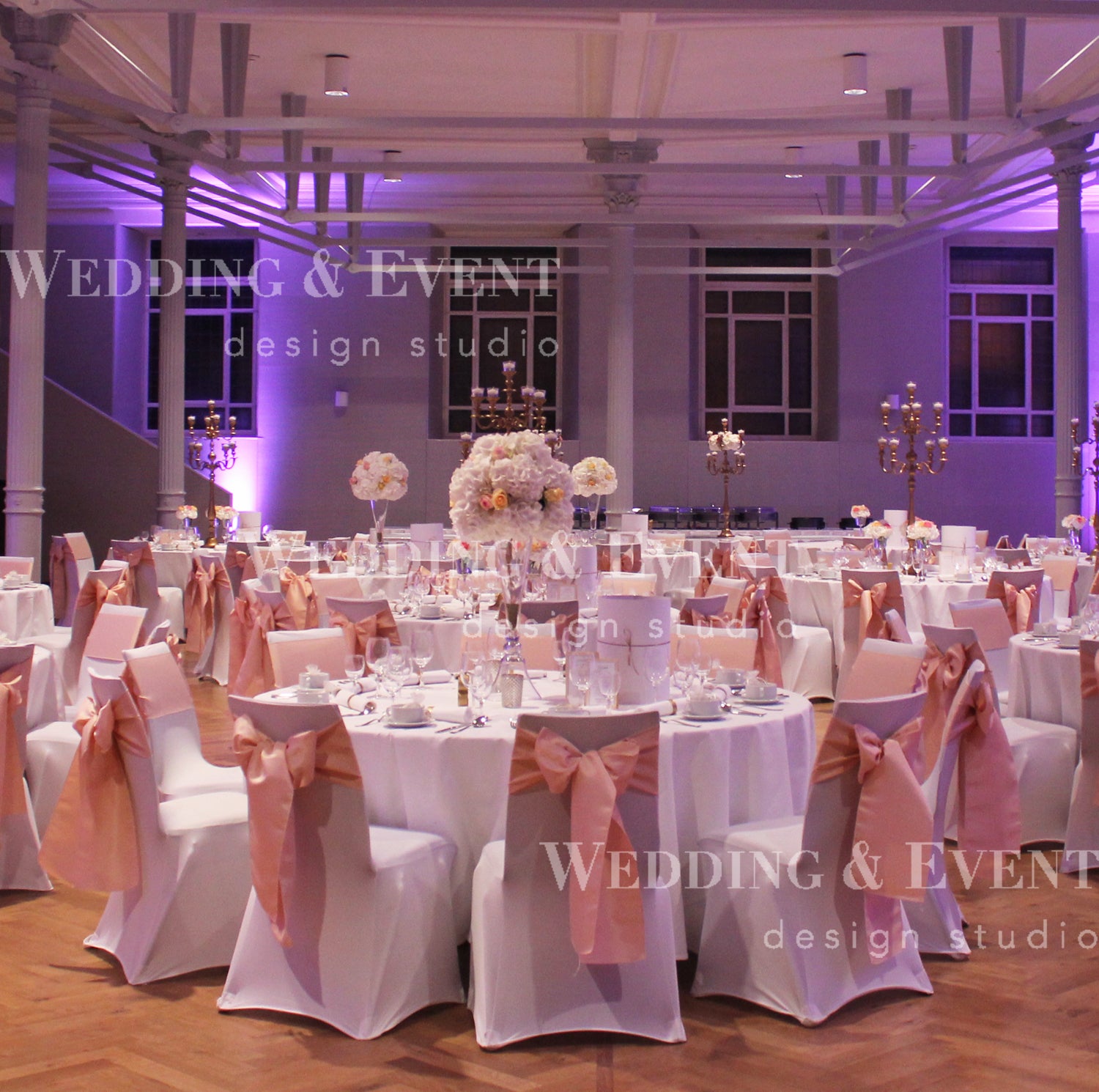 Banketttisch rund Ø 183 cm mieten - für Hochzeit & Event, bis 12 Personen