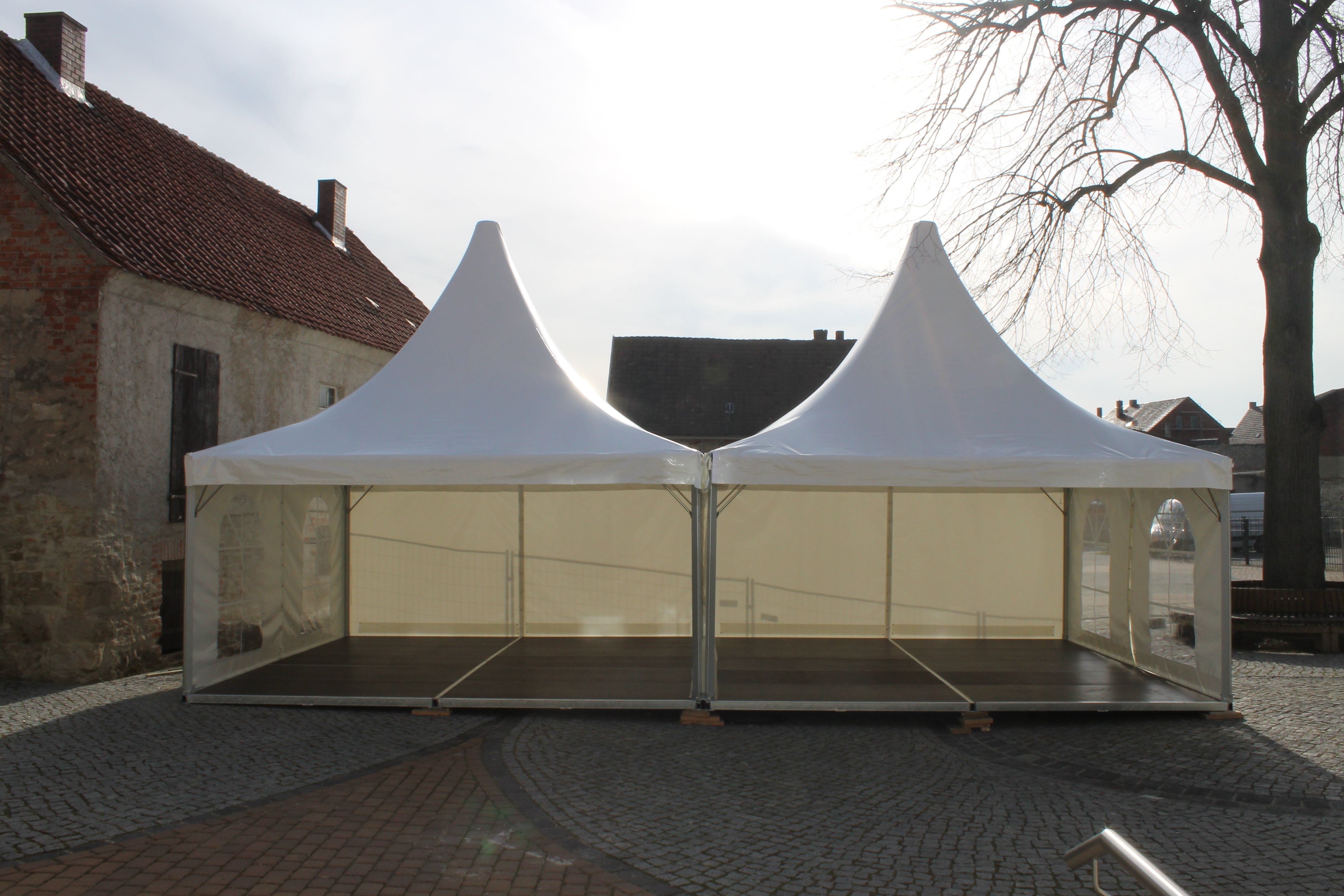 Pagodenzelt mieten – 5×5 m mit Boden & Aufbau-Service für Events – 3