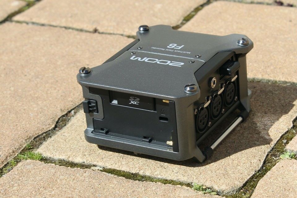 Professioneller Audio Recorder Podcast mieten in Gröningen – 3