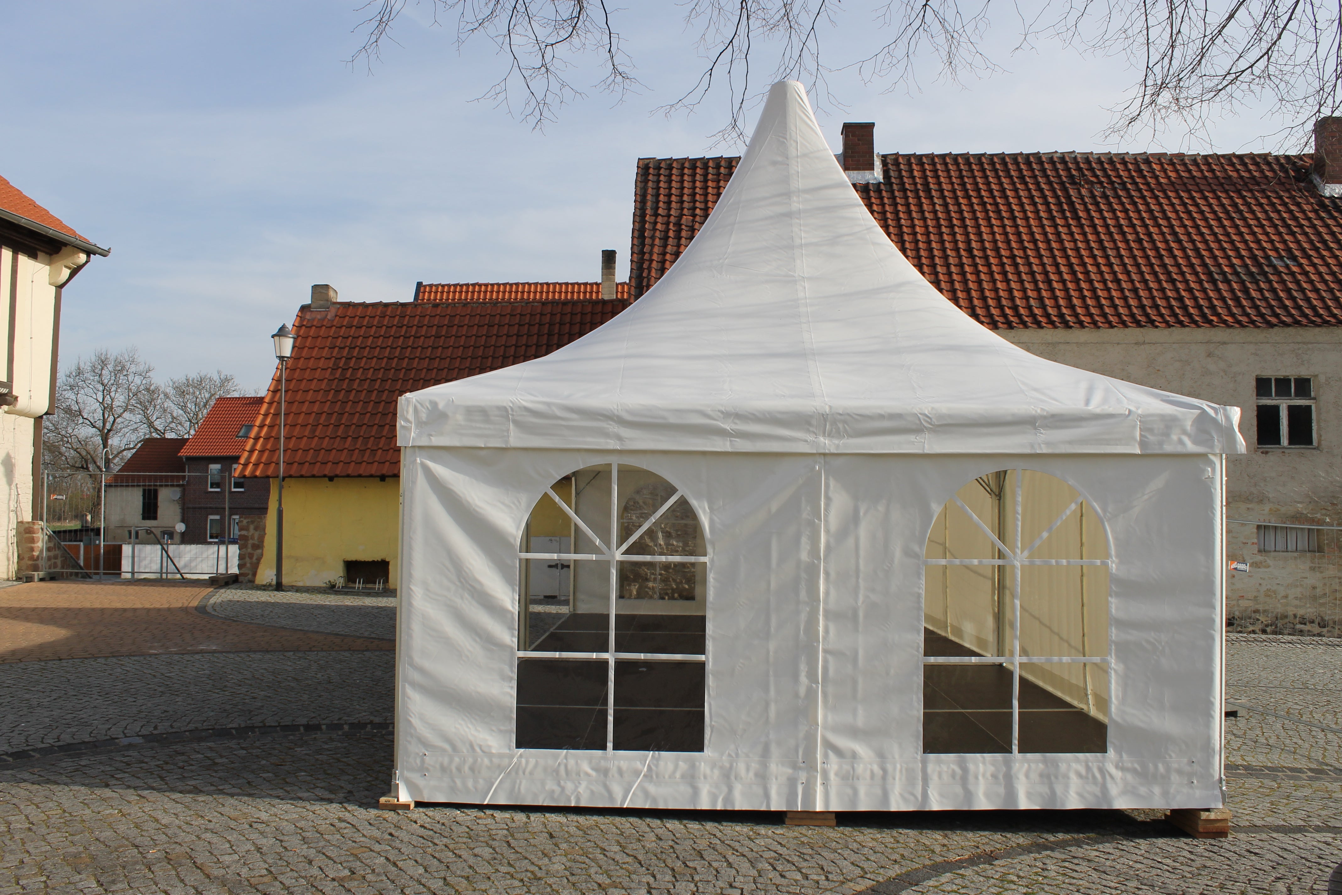 Pagodenzelt mieten – 5×5 m mit Boden & Aufbau-Service für Events – 4