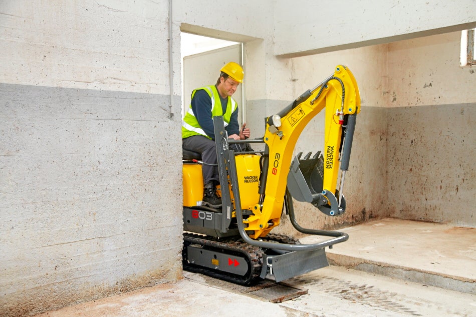 Minibagger 1,1 t Neuson 803 mieten – Microbagger mit verstellbarem Laufwerk – 2