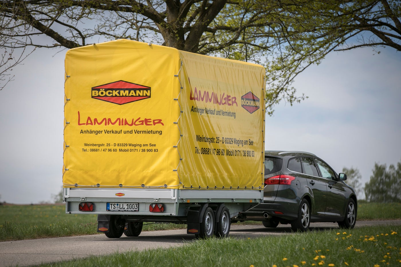 Planenanhänger mieten 2.700 kg – für größere Transporte 414 x 180 x 200 cm