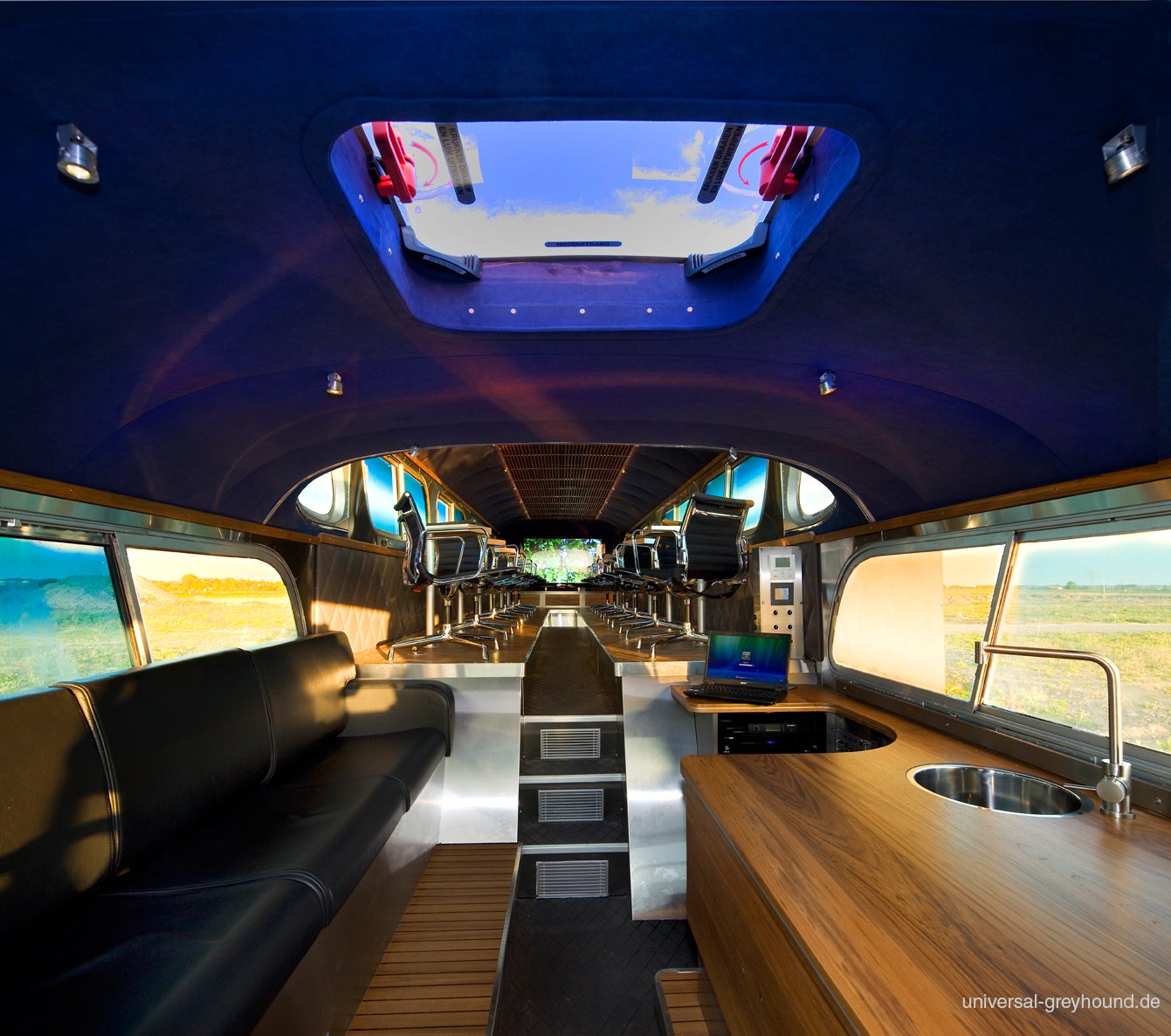Scenicruiser Greyhound Bus von 1956 mieten - Oldtimer-Limousine mit Fahrer – 3